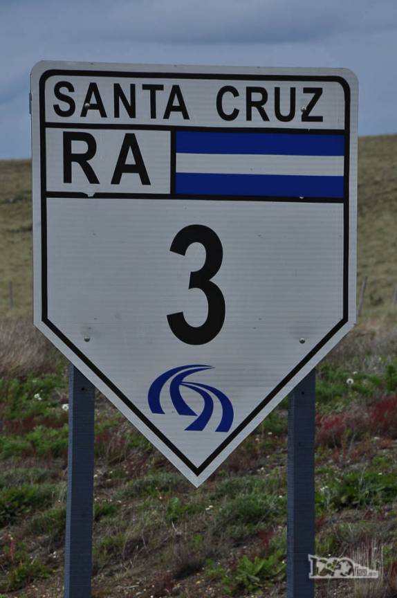 A ruta 3, rodovia asfaltada que corta toda a patagônia Argentina pelo litoral, região de Rio Gallegos